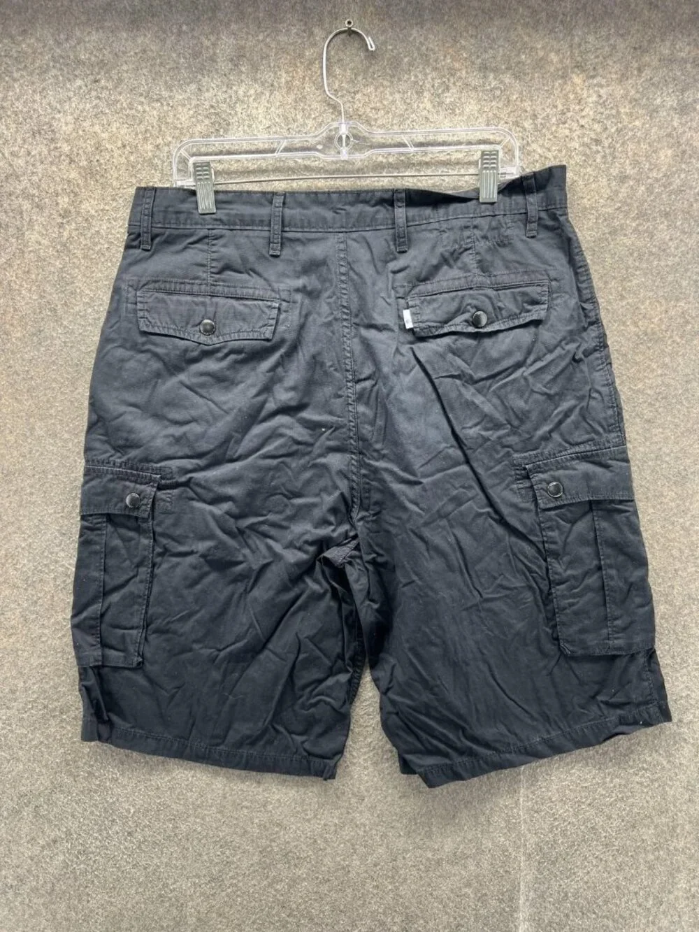 Levi's Shorts Mens 34 Black Cargo Flat Front Canvas Cotton Casual Pockets Jorts